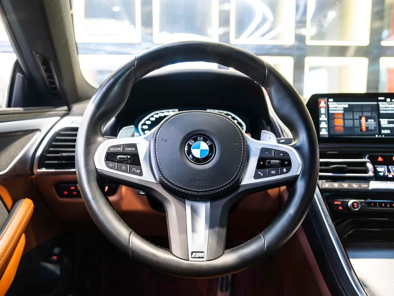 BMW 8 Series 2022 840i Coupé de cuatro puertas M Conjunto deportivo interior foto 18 BMW 8 Series 2022 840i Coupé de cuatro puertas M Conjunto deportivo interior foto 18