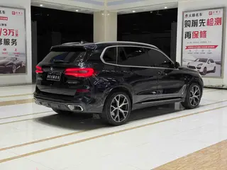 BMW X5 2023 xDrive40Li M Sports suit exterior photo 6 BMW X5 2023 xDrive40Li M Sports suit exterior photo 6