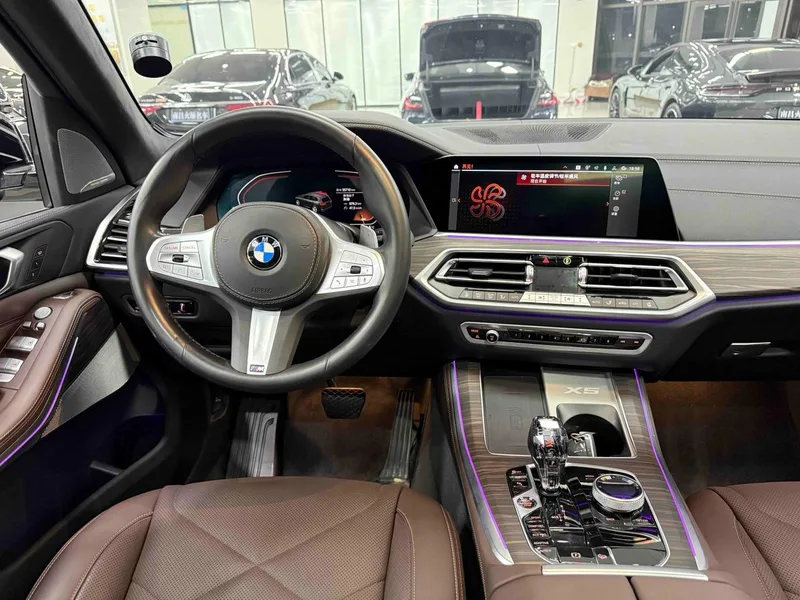 BMW X5 2023 xDrive40Li M Sports suit interior photo 16 BMW X5 2023 xDrive40Li M Sports suit interior photo 16