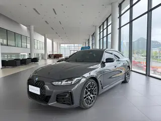BMW 4 Series 2024 430i Gran Coupe M Спортивный ночной костюм