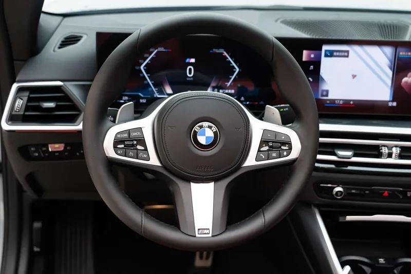 BMW 4 Series 2023 425i Convertible M Sports suit exterior photo 10 BMW 4 Series 2023 425i Convertible M Sports suit exterior photo 10
