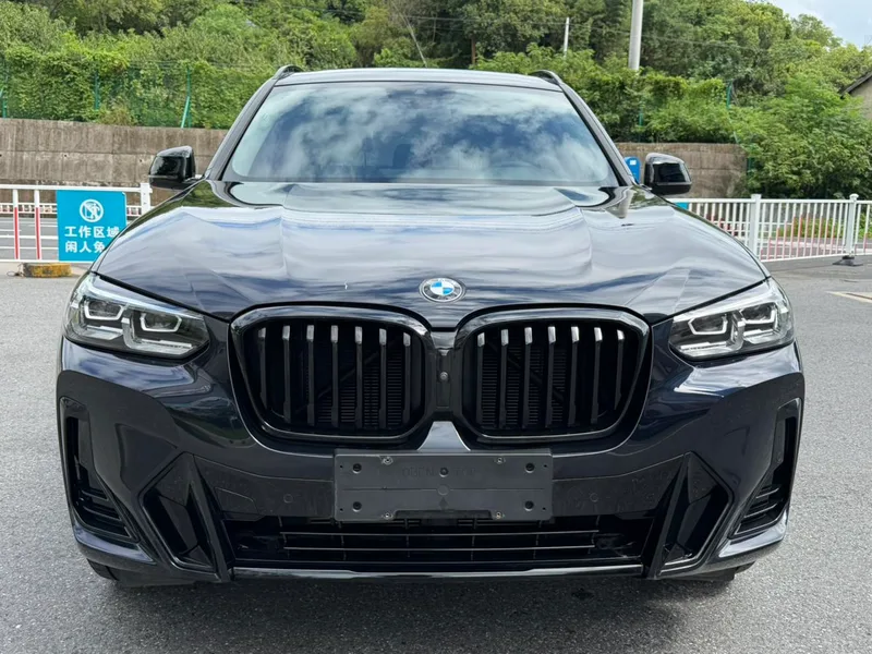 BMW X3 2023 xDrive30i Líder M Traje de noche Yao exterior foto 2 BMW X3 2023 xDrive30i Líder M Traje de noche Yao exterior foto 2