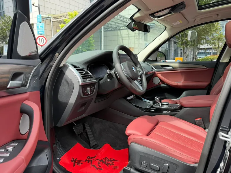 BMW X3 2023 xDrive30i Líder M Traje de noche Yao interior foto 10 BMW X3 2023 xDrive30i Líder M Traje de noche Yao interior foto 10