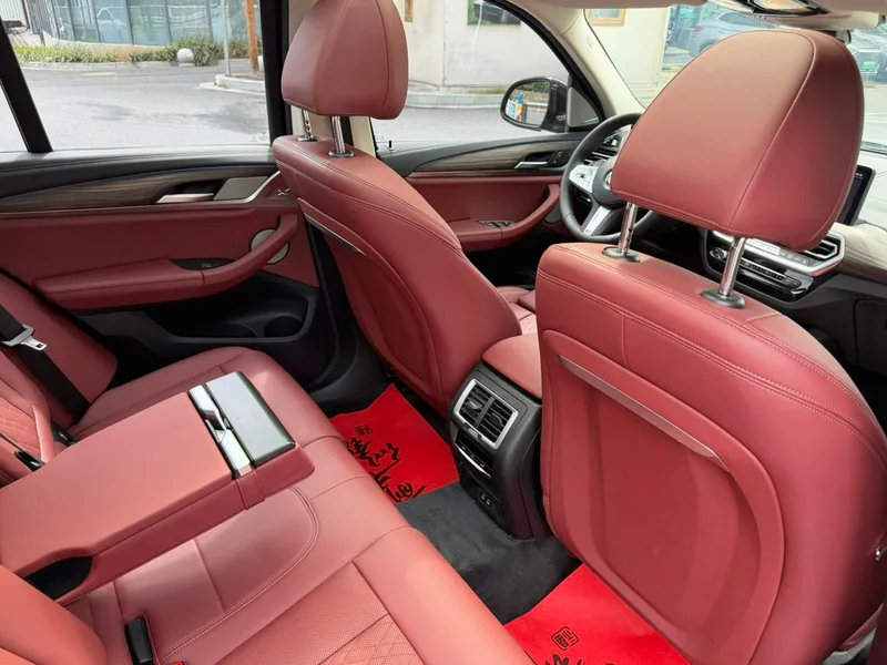 BMW X3 2023 xDrive30i Líder M Traje de noche Yao interior foto 11 BMW X3 2023 xDrive30i Líder M Traje de noche Yao interior foto 11