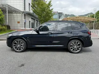 BMW X3 2023 xDrive30i Líder M Traje de noche Yao interior foto 15 BMW X3 2023 xDrive30i Líder M Traje de noche Yao interior foto 15