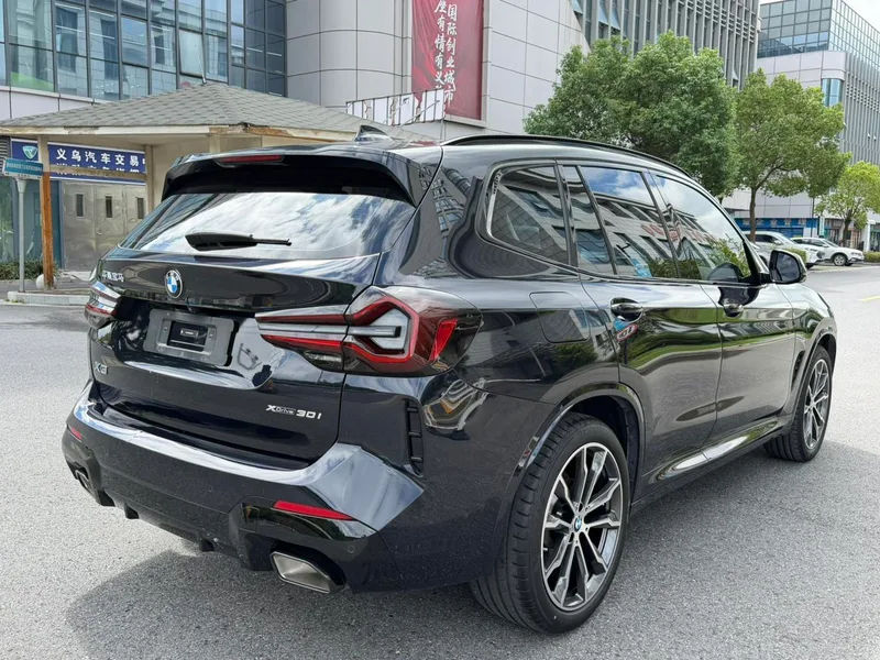 BMW X3 2023 xDrive30i Líder M Traje de noche Yao interior foto 16 BMW X3 2023 xDrive30i Líder M Traje de noche Yao interior foto 16