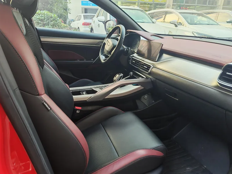 Geely Coolray 2020 PRO 260T DCT Caballero interior foto 17 Geely Coolray 2020 PRO 260T DCT Caballero interior foto 17