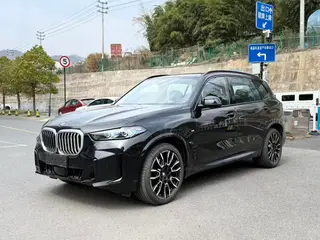BMW X5 2025 xDrive40Li M Sports Night Suit