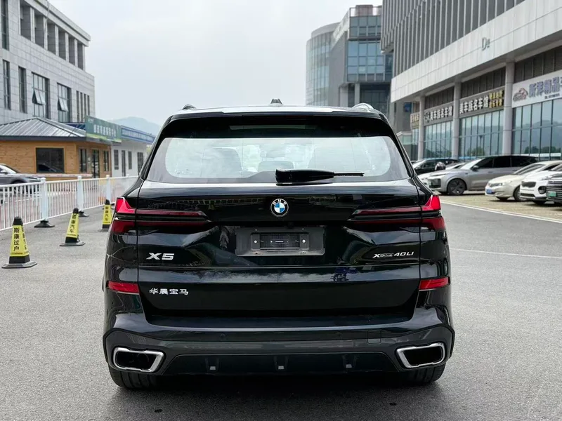 BMW X5 2025 xDrive40Li M Sports Night Suit exterior photo 5 BMW X5 2025 xDrive40Li M Sports Night Suit exterior photo 5