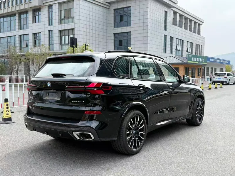 BMW X5 2025 xDrive40Li M Sports Night Suit exterior photo 6 BMW X5 2025 xDrive40Li M Sports Night Suit exterior photo 6