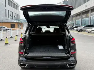 BMW X5 2025 xDrive40Li M Sports Night Suit exterior photo 7 BMW X5 2025 xDrive40Li M Sports Night Suit exterior photo 7