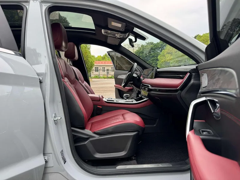 Jetour X70 PRO 2023 1.5T DCT Comfortable 5 seat interior photo 11 Jetour X70 PRO 2023 1.5T DCT Comfortable 5 seat interior photo 11