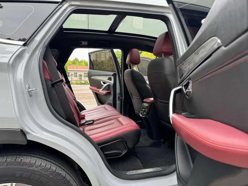 Jetour X70 PRO 2023 1.5T DCT Comfortable 5 seat interior photo 12 Jetour X70 PRO 2023 1.5T DCT Comfortable 5 seat interior photo 12