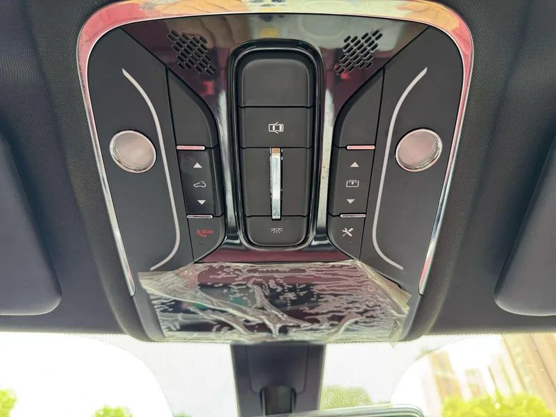 Jetour X70 PRO 2023 1.5T DCT Comfortable 5 seat interior photo 17 Jetour X70 PRO 2023 1.5T DCT Comfortable 5 seat interior photo 17