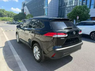 Toyota Corolla Cross 2023 2.0L Intelligent electric hybrid double engine Pioneer Edition interior photo 7 Toyota Corolla Cross 2023 2.0L Intelligent electric hybrid double engine Pioneer Edition interior photo 7