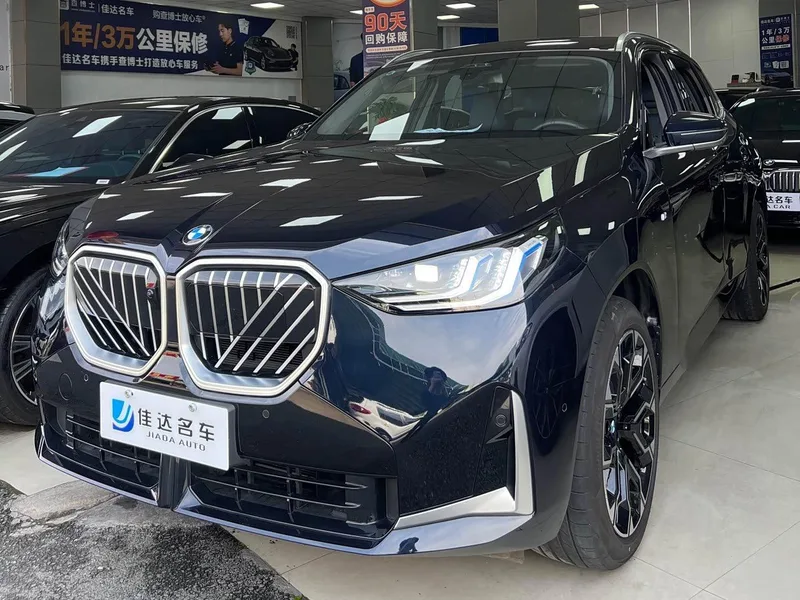 BMW X3 2025 xDrive30L Премиум-класса M Спортивный ночной костюм экстерьер фото 1 BMW X3 2025 xDrive30L Премиум-класса M Спортивный ночной костюм экстерьер фото 1