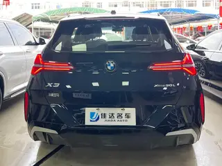 BMW X3 2025 xDrive30L Премиум-класса M Спортивный ночной костюм интерьер фото 14 BMW X3 2025 xDrive30L Премиум-класса M Спортивный ночной костюм интерьер фото 14