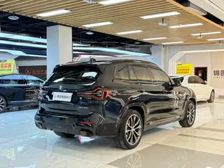 BMW X3 2023 xDrive30i Líder M Traje de noche Yao exterior foto 6 BMW X3 2023 xDrive30i Líder M Traje de noche Yao exterior foto 6