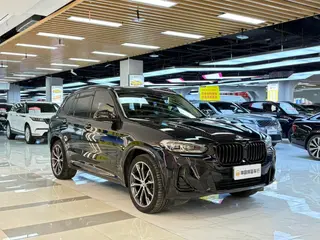 BMW X3 2023 xDrive30i Líder M Traje de noche Yao exterior foto 8 BMW X3 2023 xDrive30i Líder M Traje de noche Yao exterior foto 8