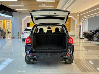 BMW X3 2023 xDrive30i Líder M Traje de noche Yao interior foto 20 BMW X3 2023 xDrive30i Líder M Traje de noche Yao interior foto 20