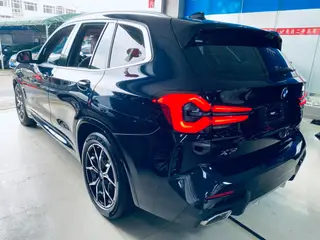 BMW X3 2022 xDrive25i M Спортивный костюм интерьер фото 18 BMW X3 2022 xDrive25i M Спортивный костюм интерьер фото 18
