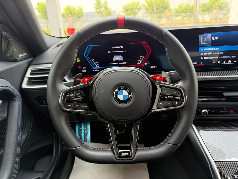 BMW M2 2024 M2 Coupe interior photo 19 BMW M2 2024 M2 Coupe interior photo 19