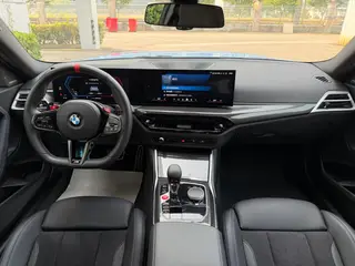 BMW M2 2024 M2 Coupe interior photo 20 BMW M2 2024 M2 Coupe interior photo 20