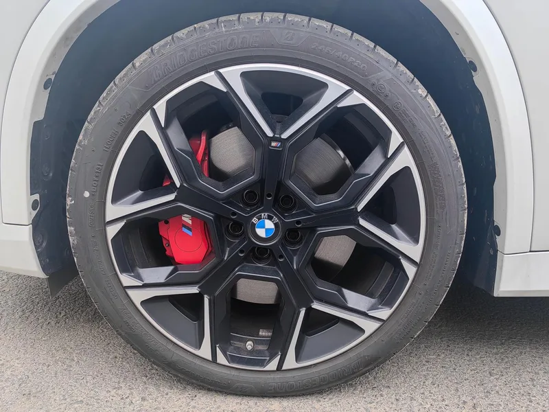 BMW X1 2024 M35Li exterior foto 7 BMW X1 2024 M35Li exterior foto 7