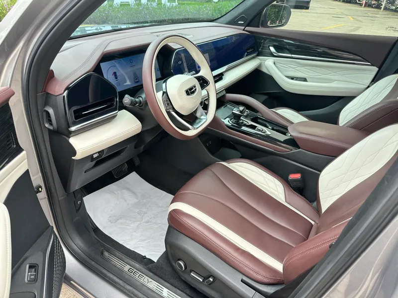 Geely Monjaro 2021 2.0TD DCT EVO Two-wheel drive noble type interior photo 9 Geely Monjaro 2021 2.0TD DCT EVO Two-wheel drive noble type interior photo 9