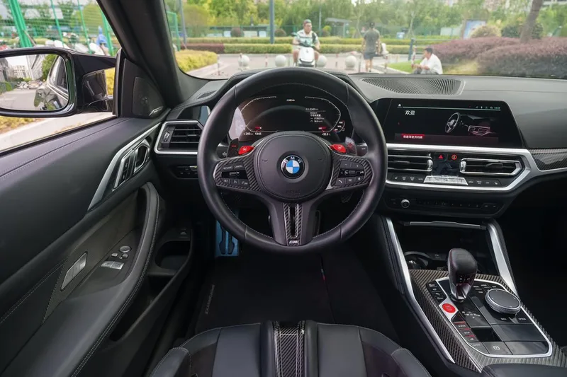 BMW M4 2023 M4 Coupe M xDrive Thunder Edition interior photo 15 BMW M4 2023 M4 Coupe M xDrive Thunder Edition interior photo 15