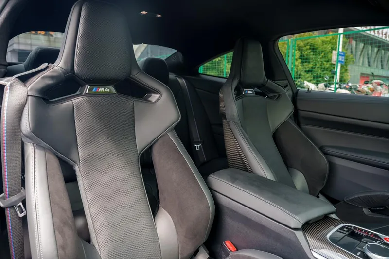 BMW M4 2023 M4 Coupe M xDrive Thunder Edition interior photo 19 BMW M4 2023 M4 Coupe M xDrive Thunder Edition interior photo 19