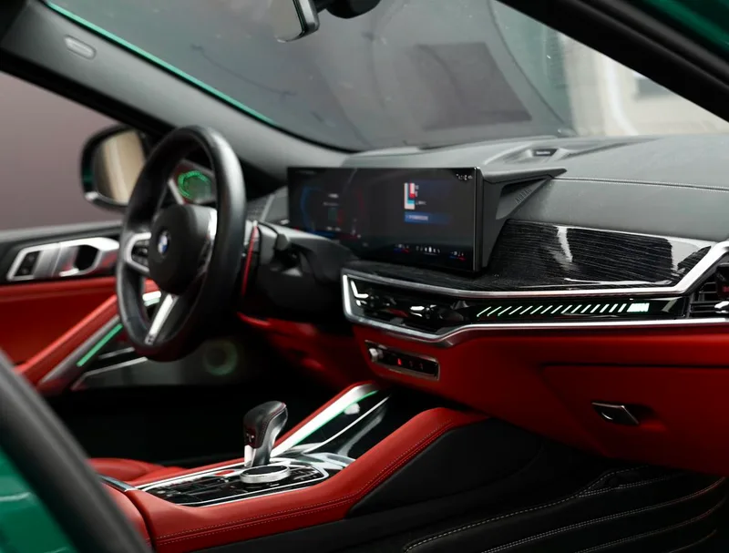 BMW X6 M 2023 X6 M Гром издание интерьер фото 16 BMW X6 M 2023 X6 M Гром издание интерьер фото 16