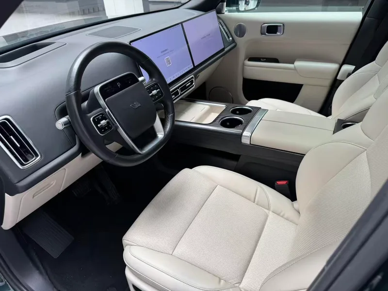 Li Auto L9 2022 Max Edición interior foto 11 Li Auto L9 2022 Max Edición interior foto 11