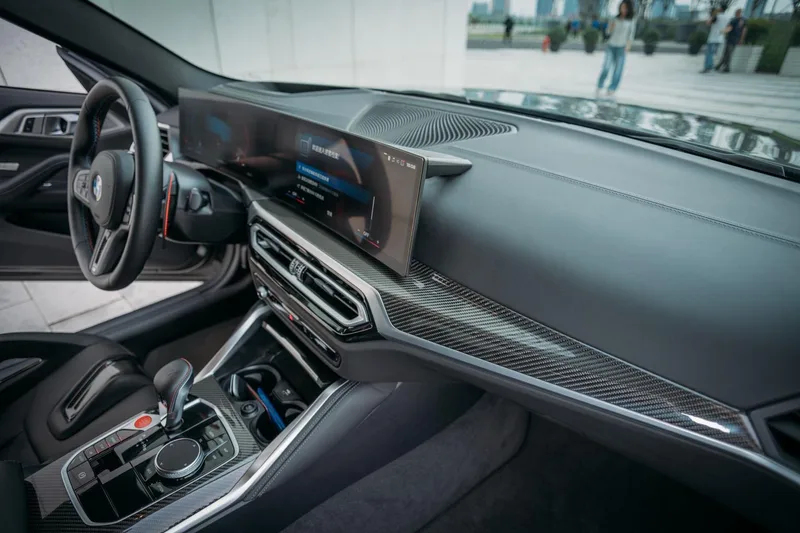 BMW M4 2024 M4 Купе M xDrive Гром издание интерьер фото 11 BMW M4 2024 M4 Купе M xDrive Гром издание интерьер фото 11