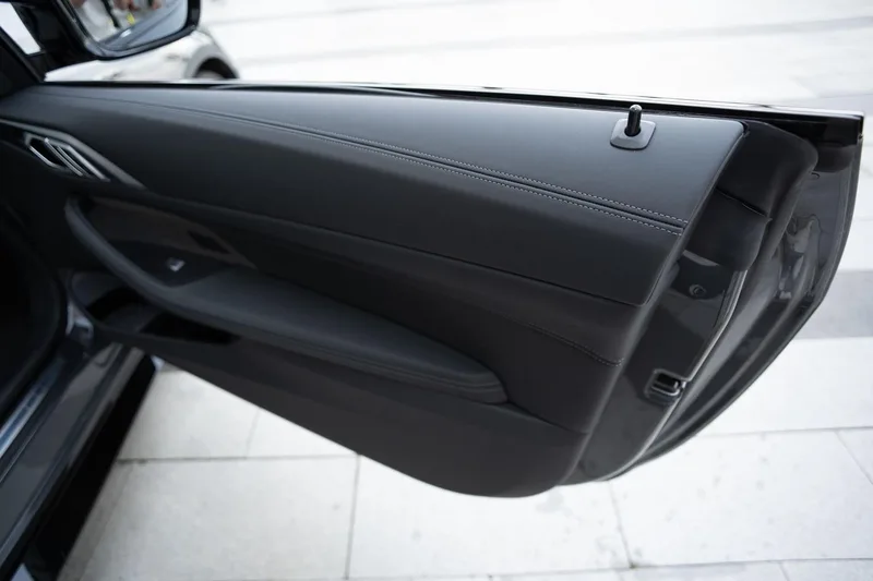 BMW M4 2024 M4 Купе M xDrive Гром издание интерьер фото 12 BMW M4 2024 M4 Купе M xDrive Гром издание интерьер фото 12