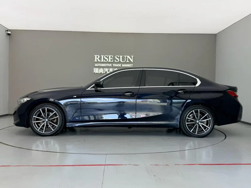 BMW 3 Series 2023 320Li M Sports suit interior photo 9 BMW 3 Series 2023 320Li M Sports suit interior photo 9