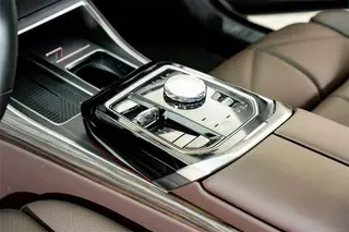 BMW 7 Series 2023 740Li Líder M Conjunto deportivo interior foto 13 BMW 7 Series 2023 740Li Líder M Conjunto deportivo interior foto 13