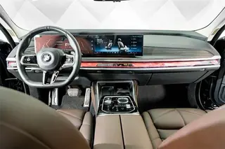 BMW 7 Series 2023 740Li Líder M Conjunto deportivo interior foto 14 BMW 7 Series 2023 740Li Líder M Conjunto deportivo interior foto 14