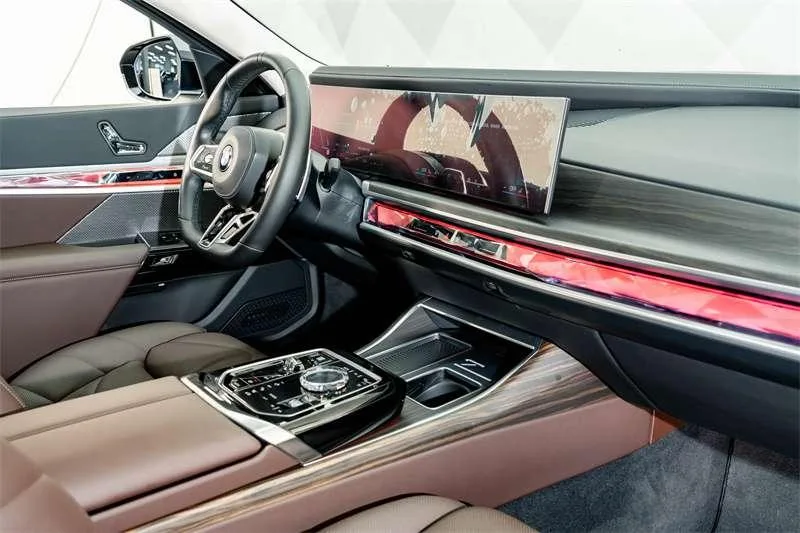 BMW 7 Series 2023 740Li Líder M Conjunto deportivo interior foto 19 BMW 7 Series 2023 740Li Líder M Conjunto deportivo interior foto 19