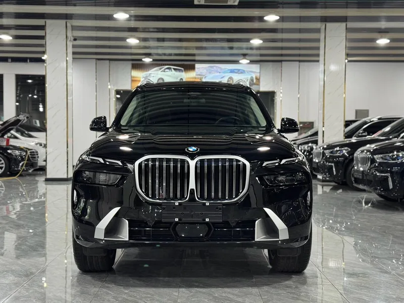 BMW X7 2023 xDrive40i Leading Luxury Set exterior photo 2 BMW X7 2023 xDrive40i Leading Luxury Set exterior photo 2