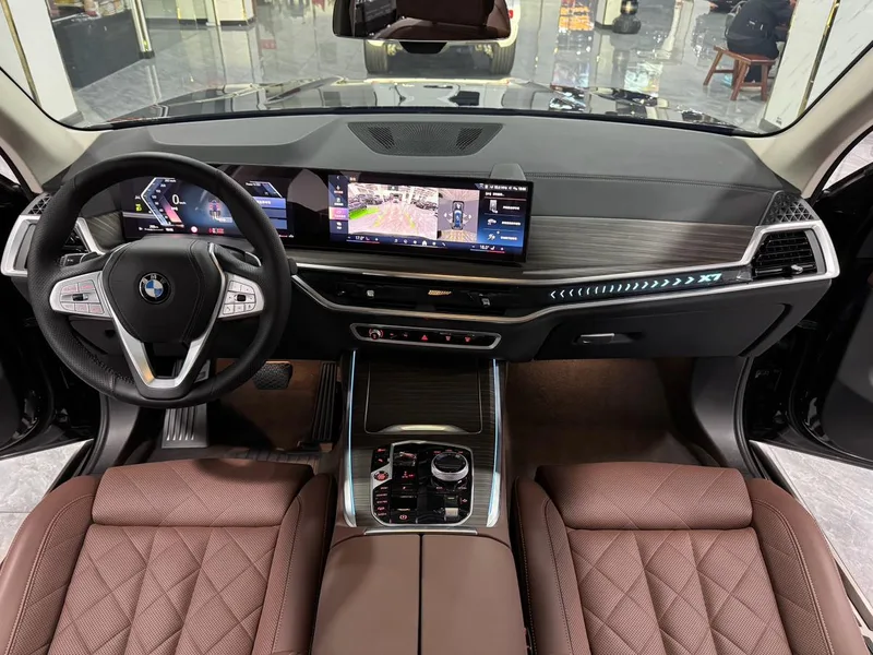 BMW X7 2023 xDrive40i Leading Luxury Set exterior photo 6 BMW X7 2023 xDrive40i Leading Luxury Set exterior photo 6