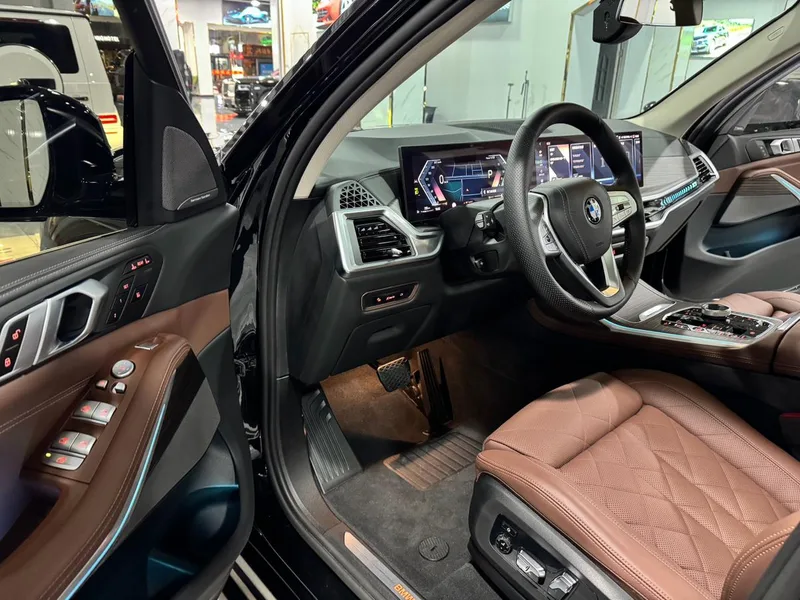 BMW X7 2023 xDrive40i Leading Luxury Set exterior photo 9 BMW X7 2023 xDrive40i Leading Luxury Set exterior photo 9