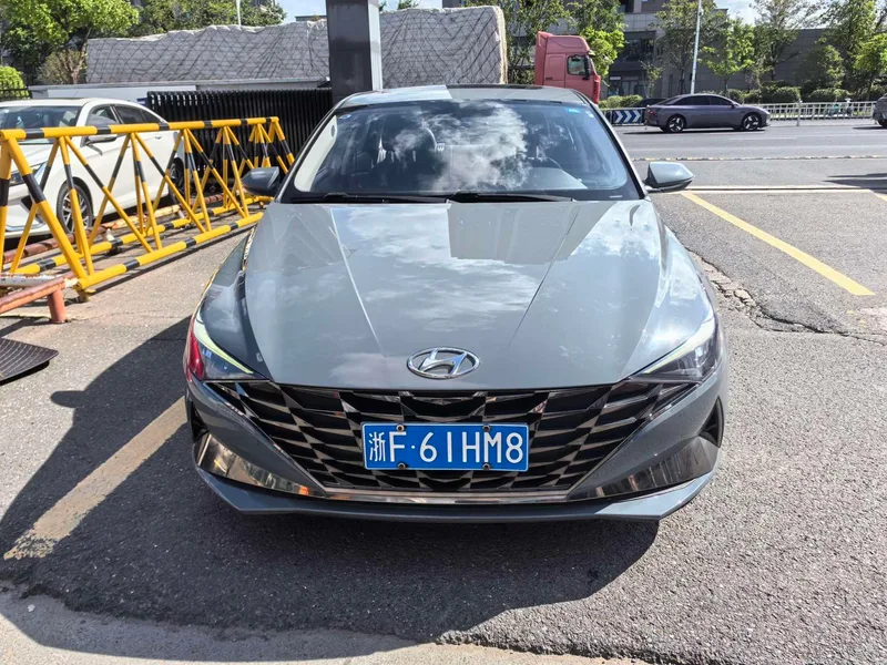 Hyundai Elantra 2021 1.5L CVT GLS Leading Edition exterior photo 2 Hyundai Elantra 2021 1.5L CVT GLS Leading Edition exterior photo 2