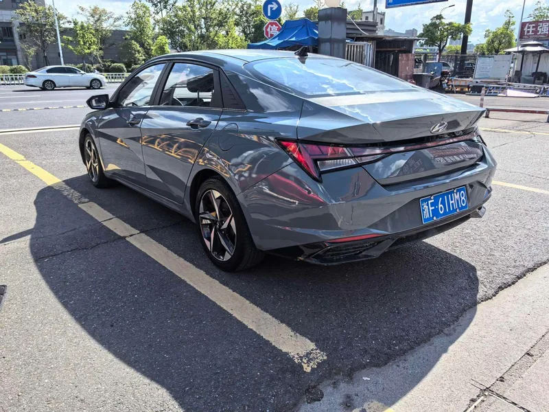 Hyundai Elantra 2021 1.5L CVT GLS Leading Edition interior photo 12 Hyundai Elantra 2021 1.5L CVT GLS Leading Edition interior photo 12