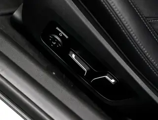 BMW M2 2024 M2 Купе интерьер фото 18 BMW M2 2024 M2 Купе интерьер фото 18