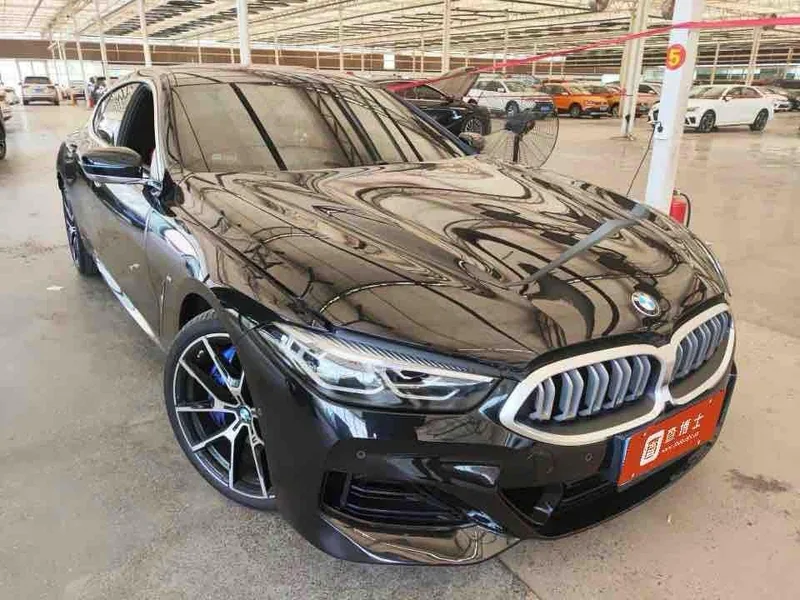 BMW 8 Series 2022 840i Coupé de cuatro puertas M Conjunto deportivo interior foto 6 BMW 8 Series 2022 840i Coupé de cuatro puertas M Conjunto deportivo interior foto 6
