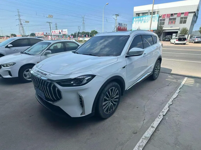 Jetour X70 PLUS 2023 1.5T DCT Brave person PLUS 5 seat exterior photo 1 Jetour X70 PLUS 2023 1.5T DCT Brave person PLUS 5 seat exterior photo 1