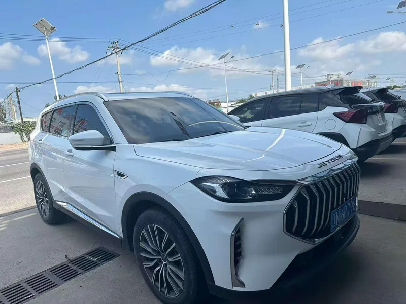 Jetour X70 PLUS 2023 1.5T DCT Brave person PLUS 5 seat exterior photo 3 Jetour X70 PLUS 2023 1.5T DCT Brave person PLUS 5 seat exterior photo 3