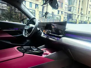 BMW 5 Series 2024 530Li Leading Type M Sports suit interior photo 9 BMW 5 Series 2024 530Li Leading Type M Sports suit interior photo 9