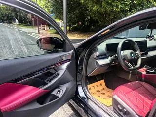 BMW 5 Series 2024 530Li Leading Type M Sports suit interior photo 11 BMW 5 Series 2024 530Li Leading Type M Sports suit interior photo 11